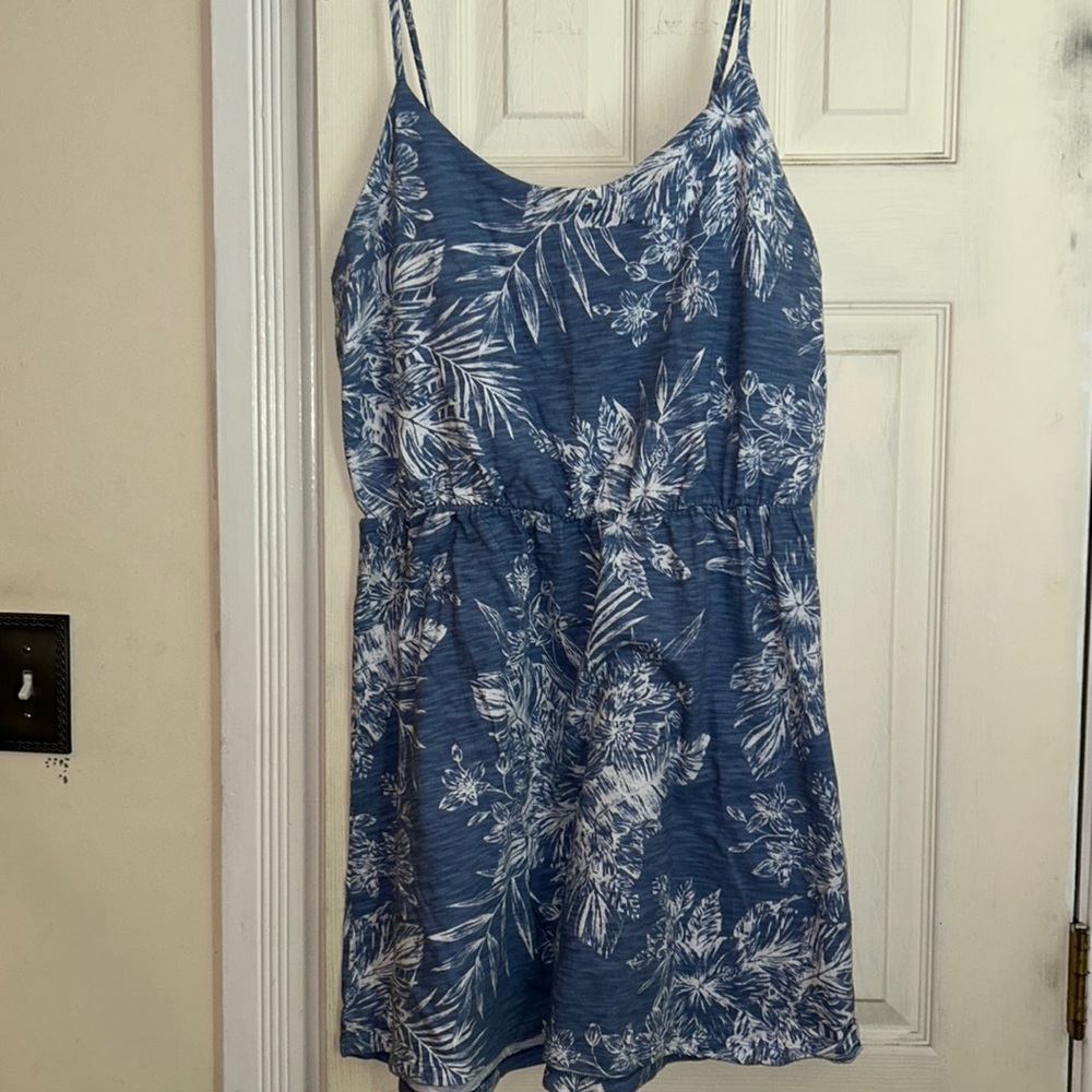 Women’s dress